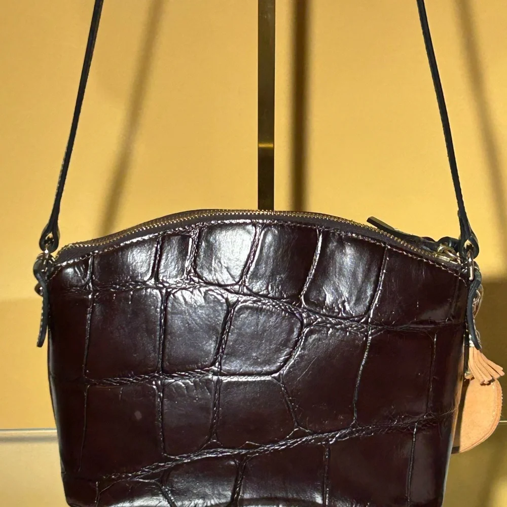 Dooney and Bourke Dennison Penny Crossbody Bag w/COA 10” x 7” x 4” - Picture 3 of 12